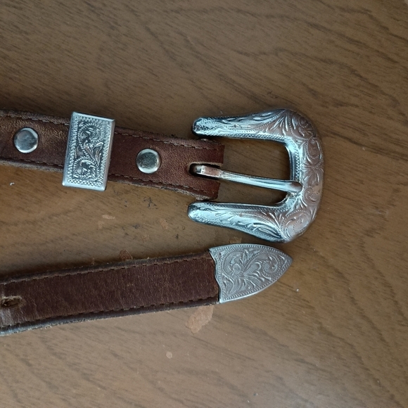 Vintage Brown Leather Belt with Embroidery And Silver Buckle - Picture 4 of 5